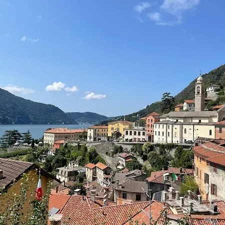 Casa Curie 17 In Borgo Storico Hébergement de vacances Moltrasio